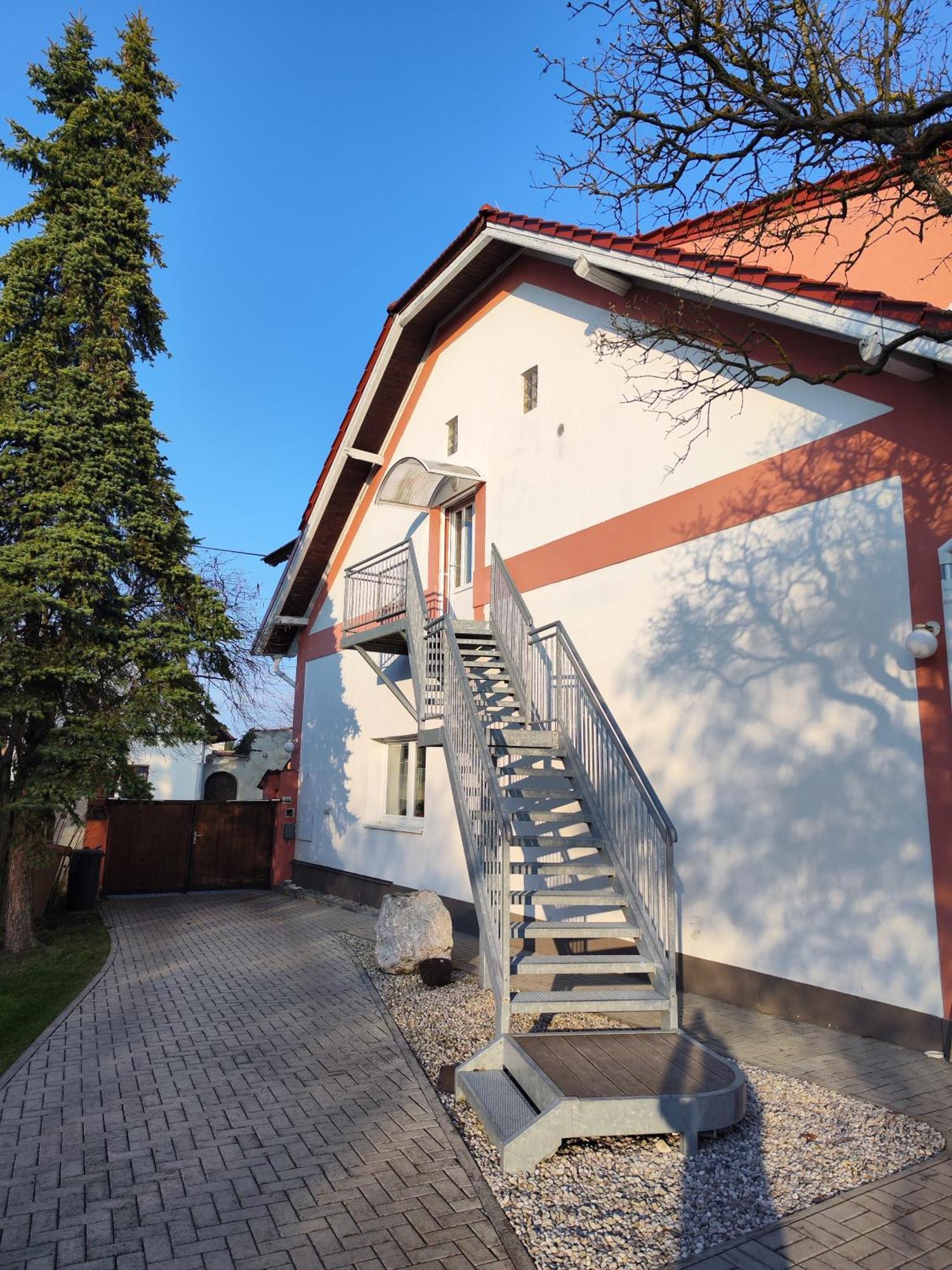 Apartman Ptice Bagian luar foto